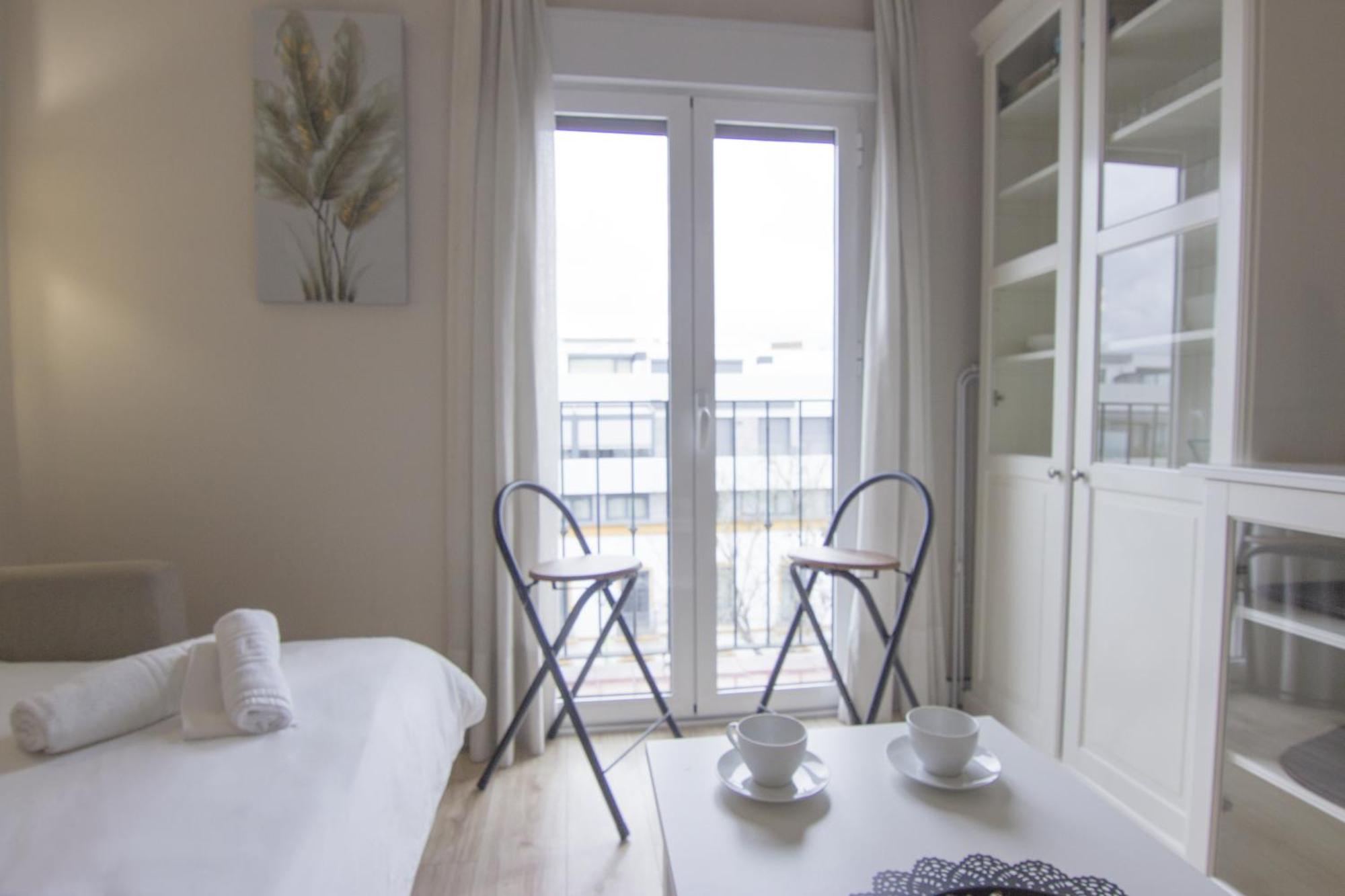 Rentalsevilla Menendez Pelayo Luaran gambar